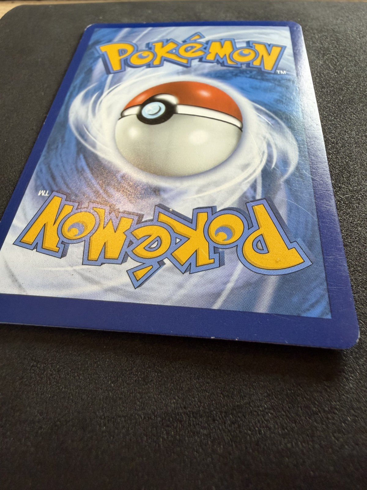 Mew V - 251/264 - Alternate Art - Fusion Strike - Pokemon Card - NM