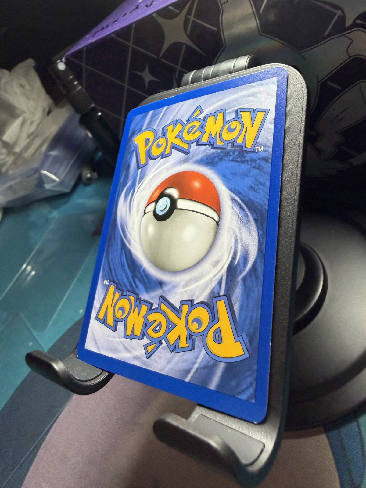 Base Set Charizard 4/102 Holo - LP