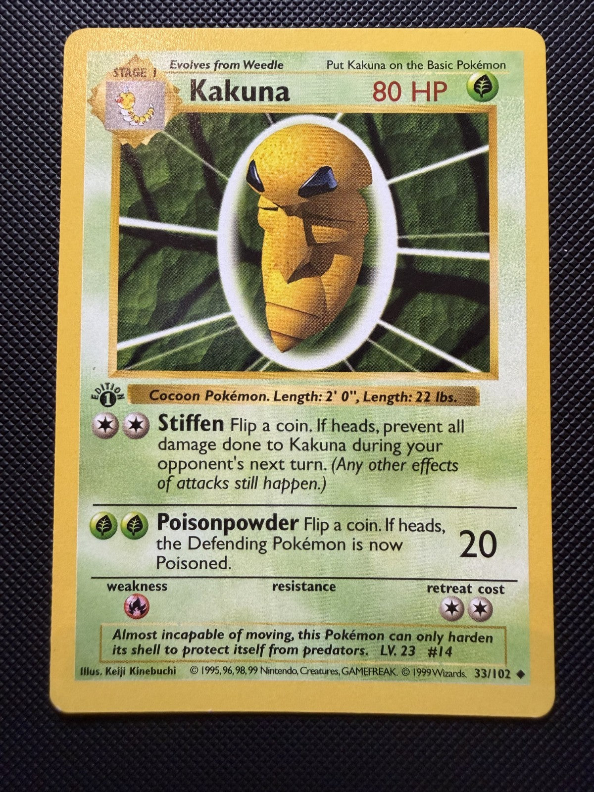 Pokémon TCG Kakuna Base Set 1st Edition Shadowless 33/102 - NM