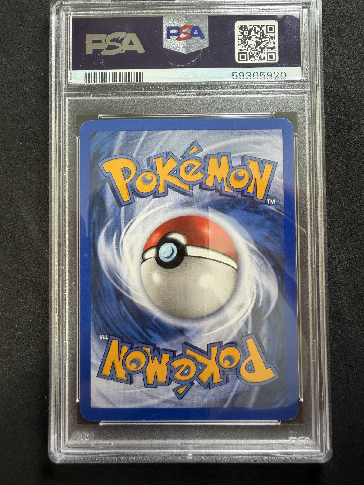 Psyduck 104/147 Aquapolis Common Pokemon Card 2002 - (Pop 141) - PSA 8